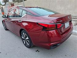 نيسان ألتيما